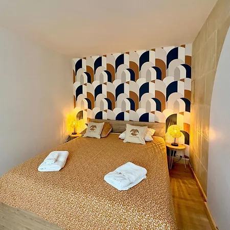 Le Bijoux De Nimes, T2 Centre Apartment *